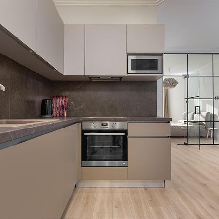 אודסה Sea Symphony Luxury Apartments מראה חיצוני תמונה