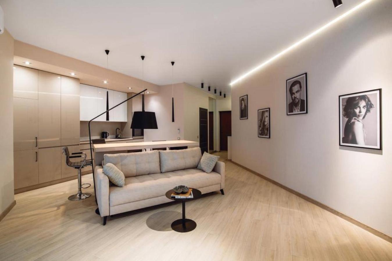 אודסה Sea Symphony Luxury Apartments מראה חיצוני תמונה