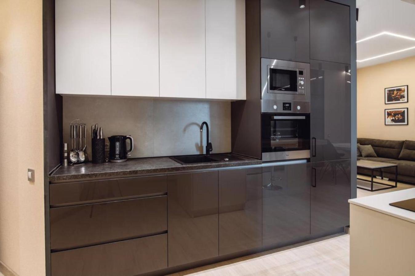 אודסה Sea Symphony Luxury Apartments מראה חיצוני תמונה