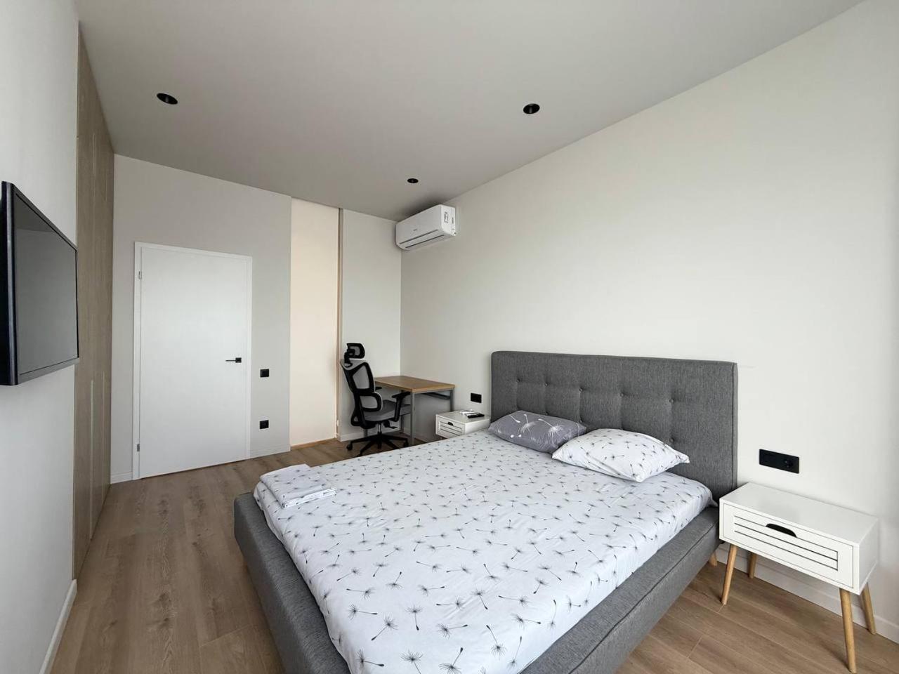 אודסה Sea Symphony Luxury Apartments מראה חיצוני תמונה