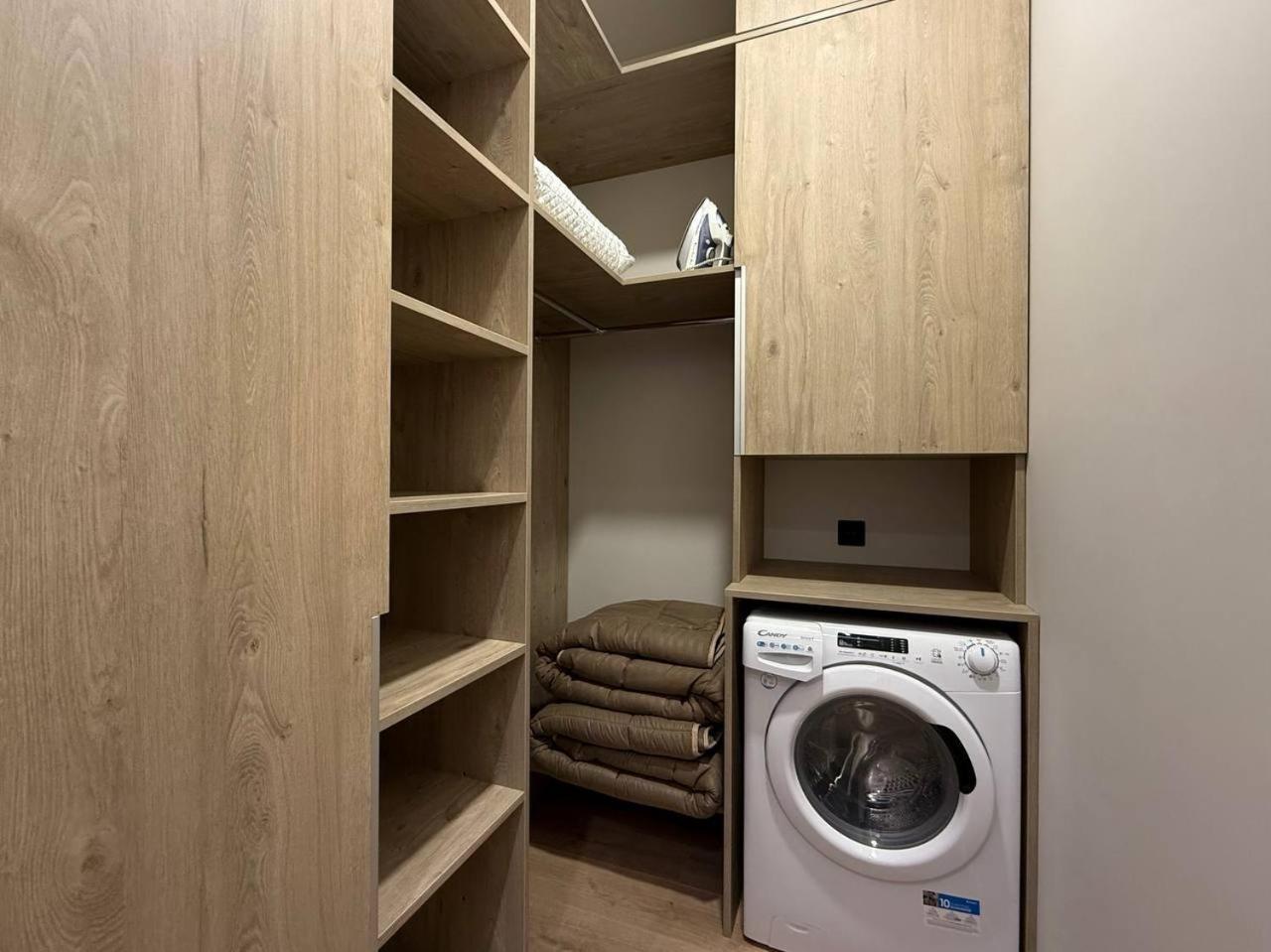 אודסה Sea Symphony Luxury Apartments מראה חיצוני תמונה