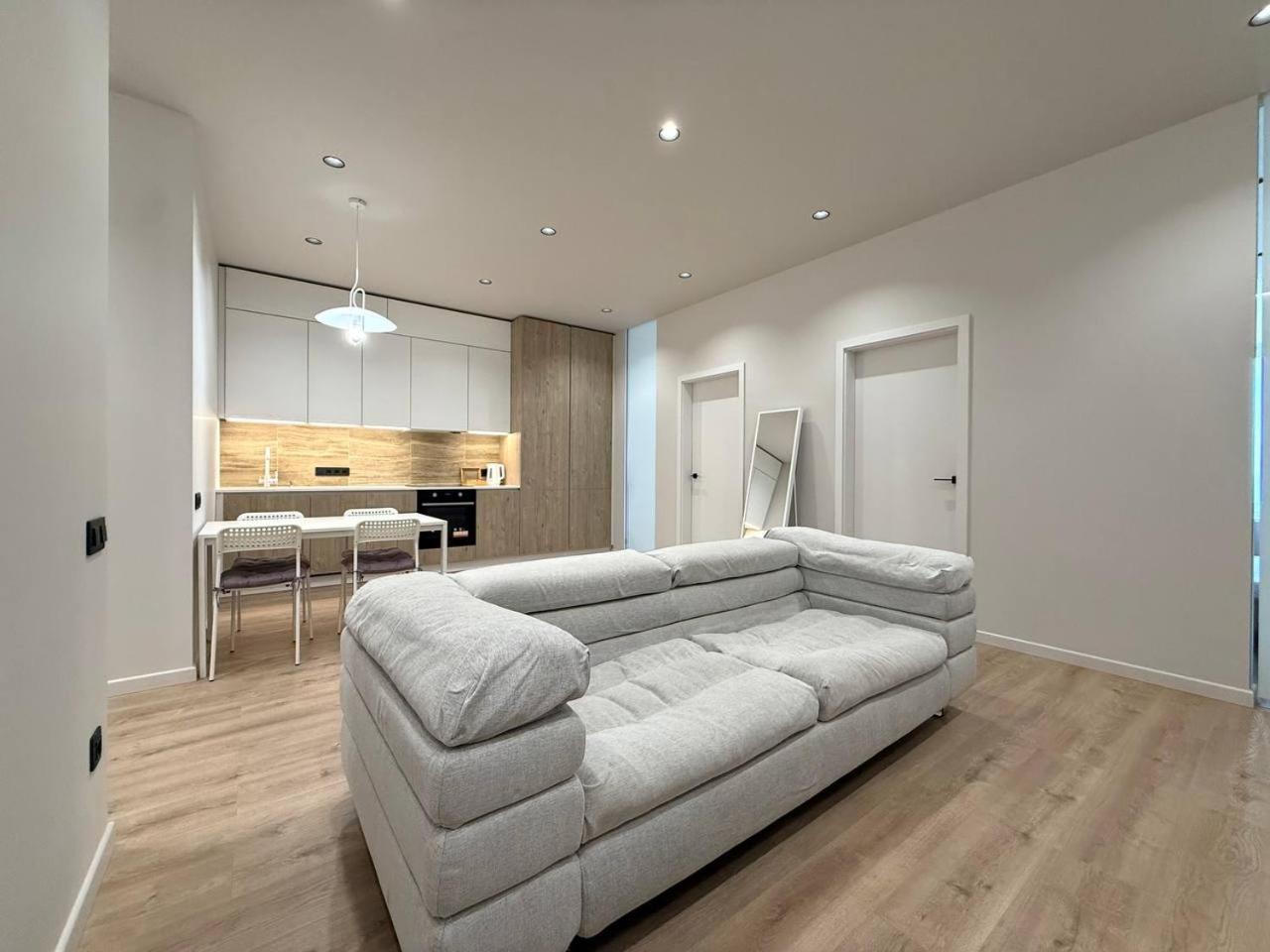 אודסה Sea Symphony Luxury Apartments מראה חיצוני תמונה