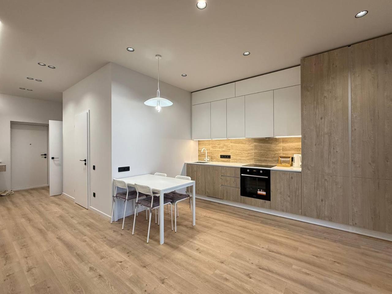 אודסה Sea Symphony Luxury Apartments מראה חיצוני תמונה