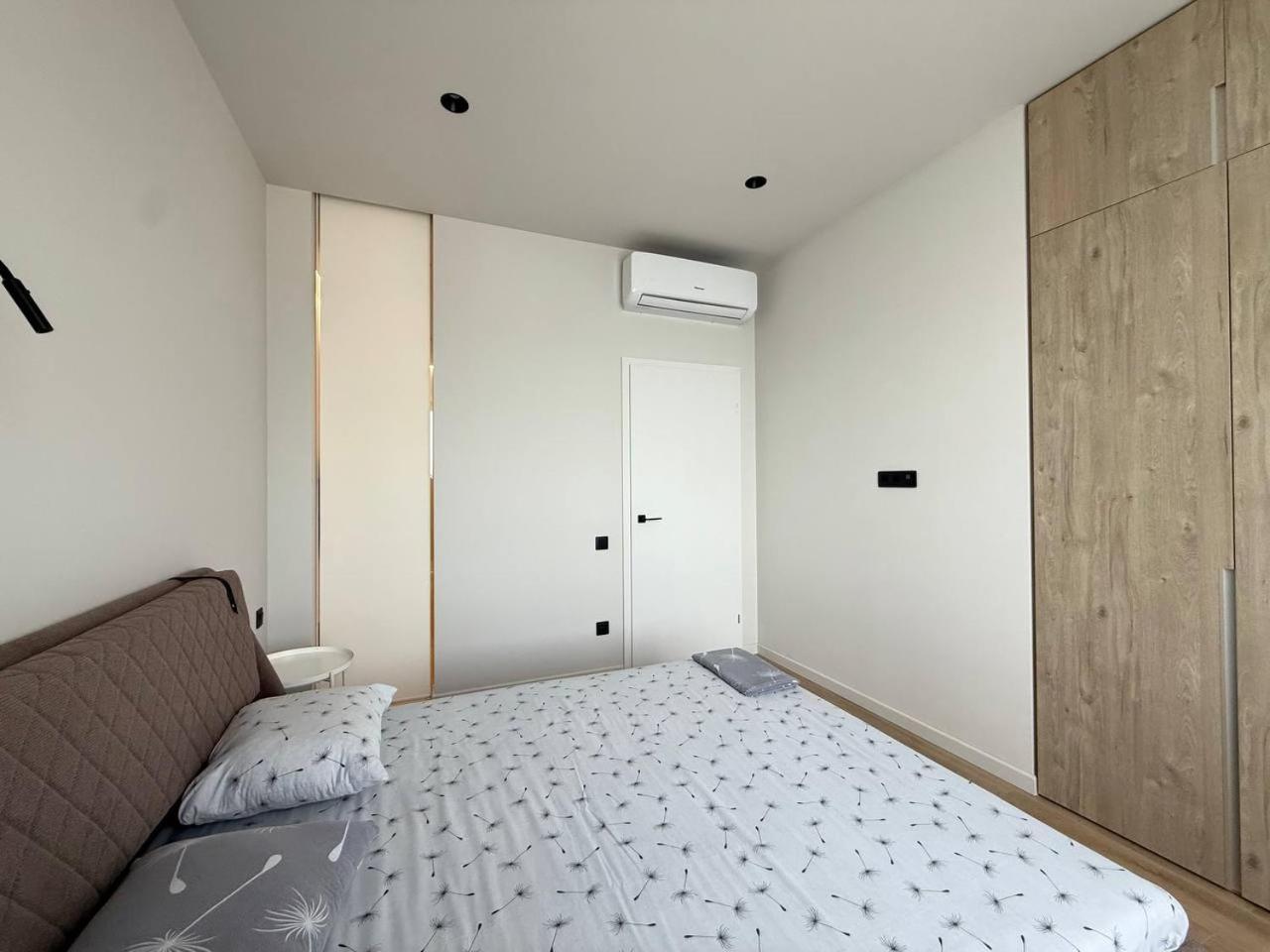 אודסה Sea Symphony Luxury Apartments מראה חיצוני תמונה
